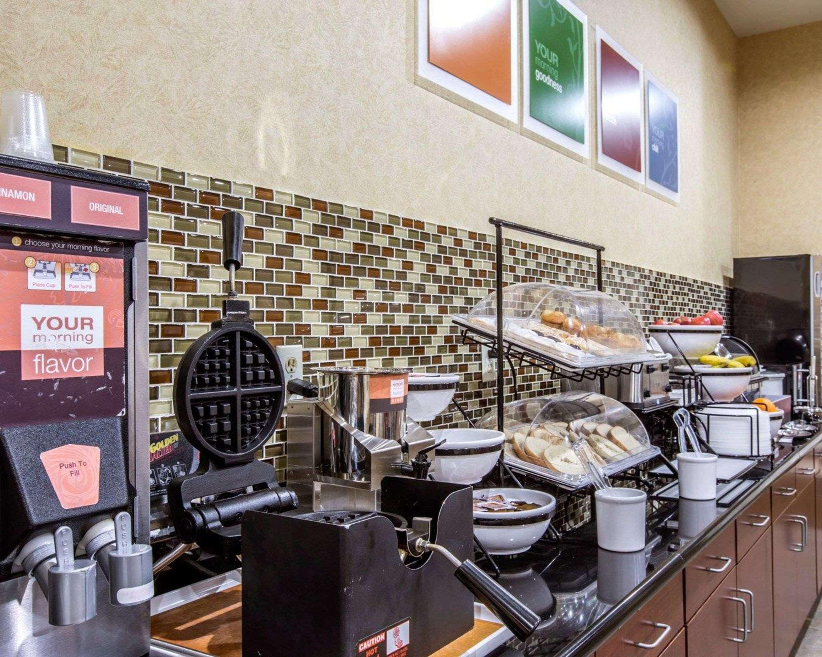 Comfort Inn & Suites Rogersville Экстерьер фото