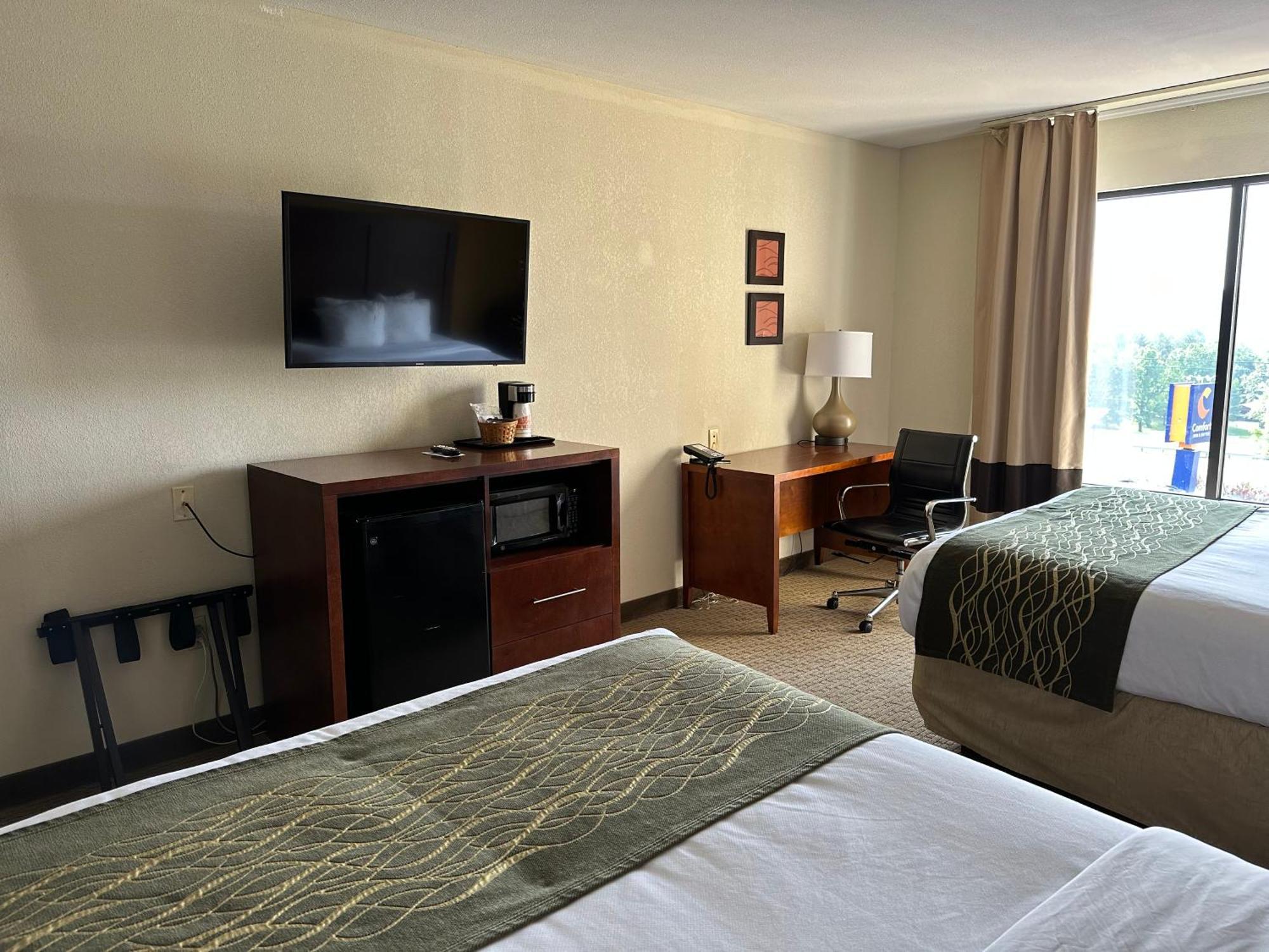 Comfort Inn & Suites Rogersville Экстерьер фото